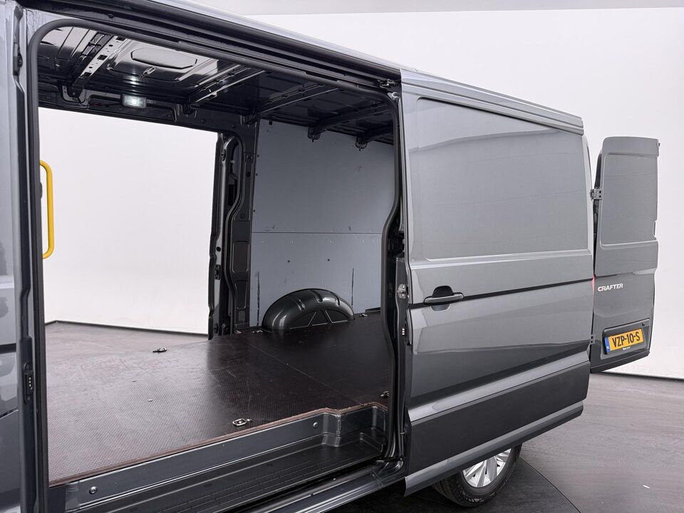 VW-Bedrijfswagens Crafter 35 2.0 TDI 177 PK Aut. 4 Motion L3H2 Exclusive