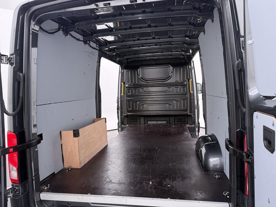 VW-Bedrijfswagens Crafter 35 2.0 TDI 177 PK Aut. 4 Motion L3H2 Exclusive