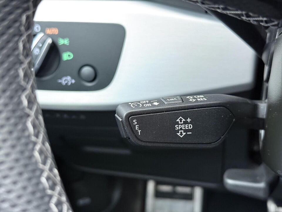 Audi A4 Avant 35 TFSI S-Line Competition