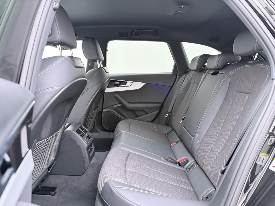 Audi A4 Avant 35 TFSI S-Line Competition