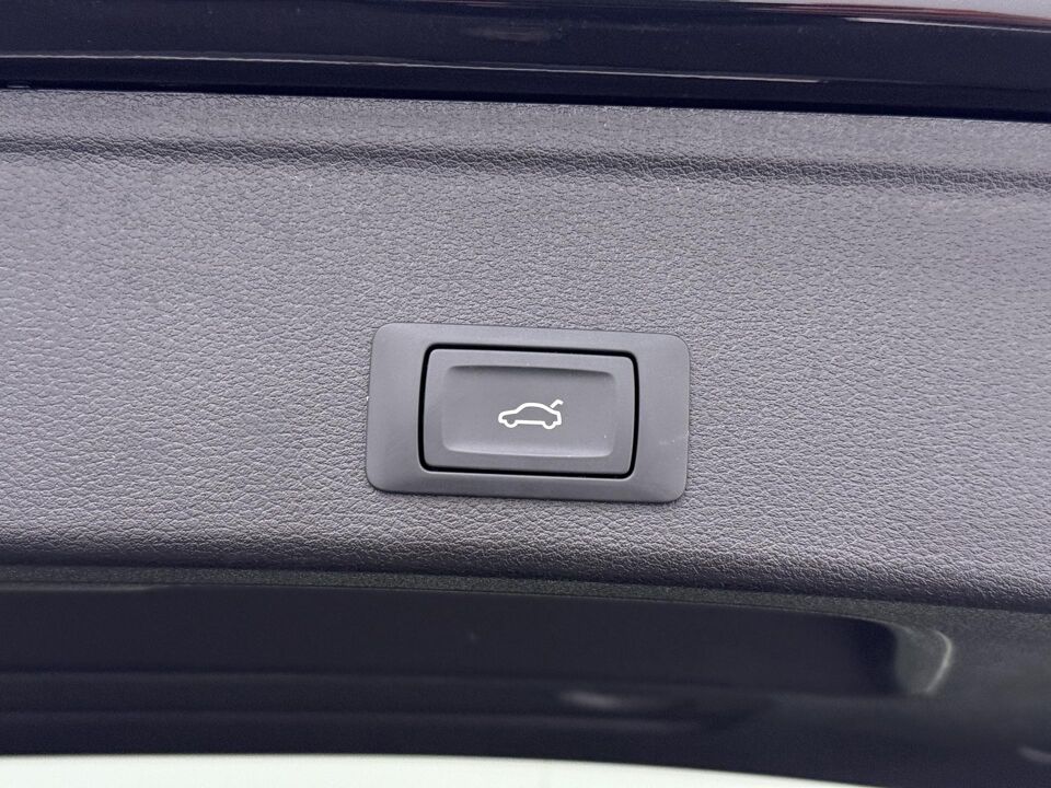 Audi A4 Avant 35 TFSI S-Line Competition