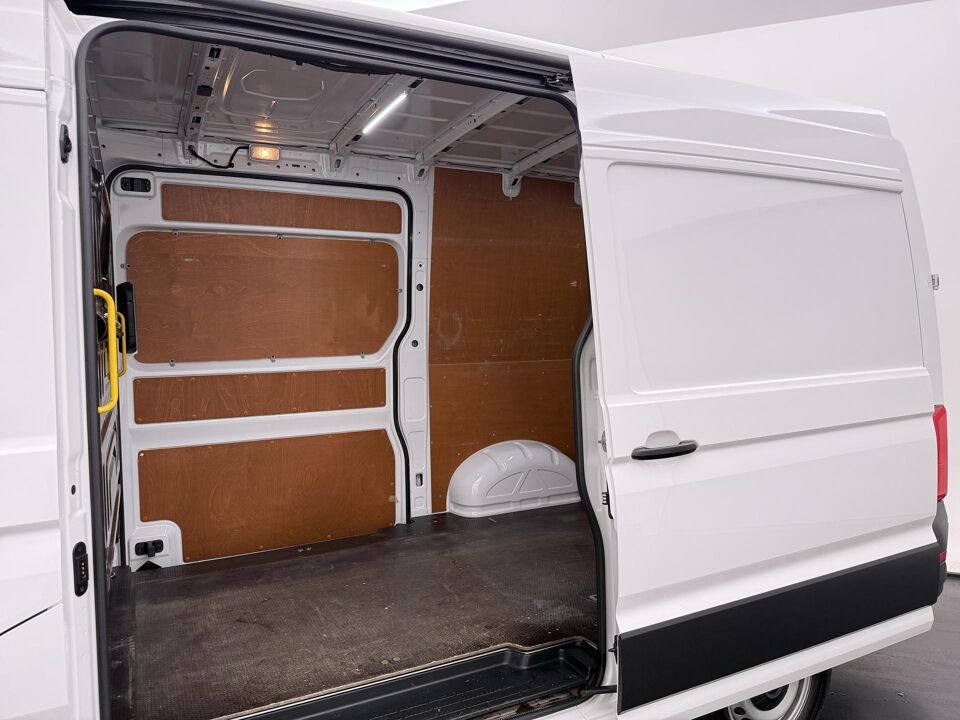 VW-Bedrijfswagens Crafter 35 2.0 TDI 140 PK L3H3 Highline