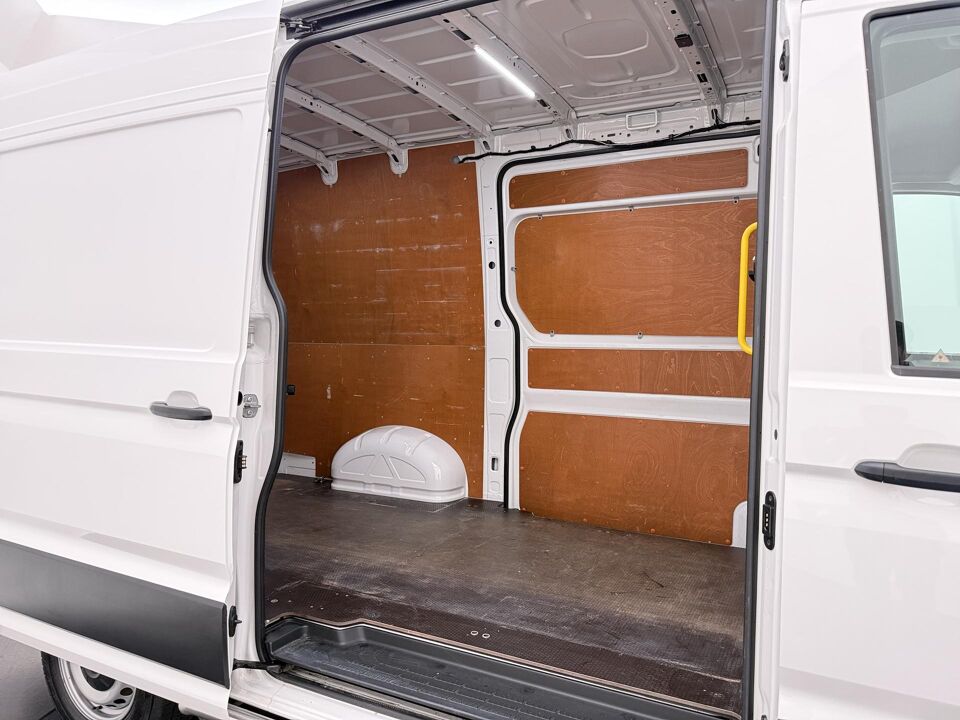 VW-Bedrijfswagens Crafter 35 2.0 TDI 140 PK L3H3 Highline