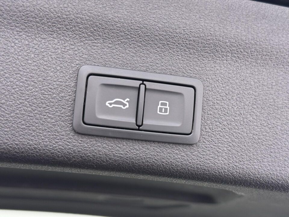 Audi A6 Avant 55 TFSI e quattro S Line Competition