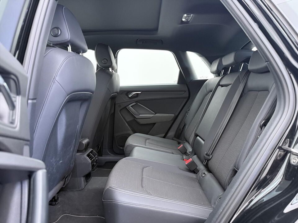 Audi Q3 35 TFSI S edition