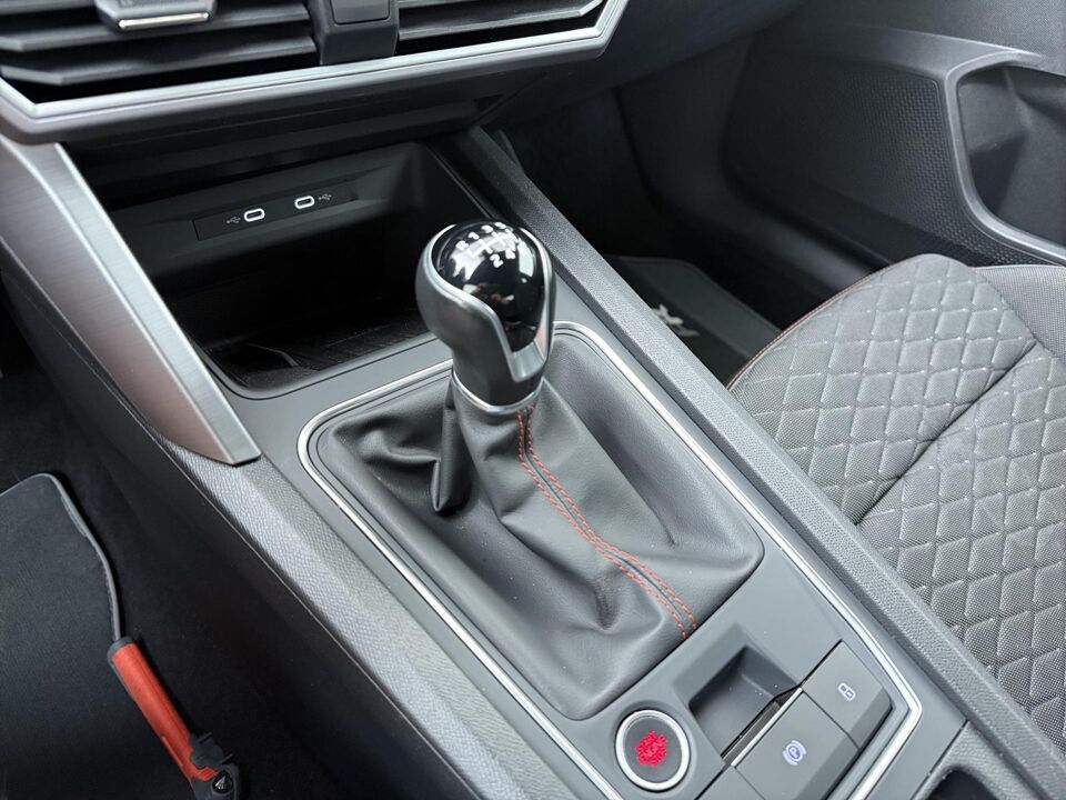 SEAT Leon Sportstourer 1.0 TSI FR Intense