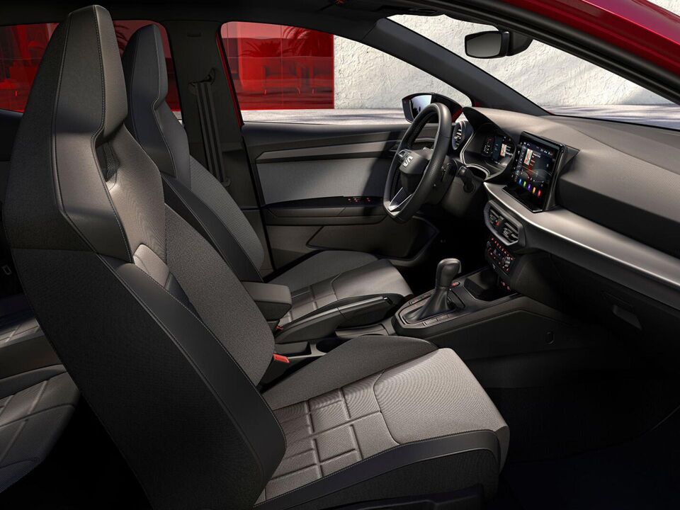 SEAT Ibiza FR Business Connect 1.0 EcoTSI 85 kW / 115 PK