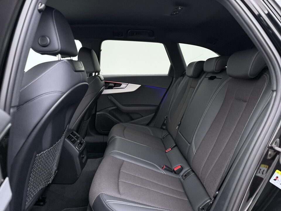 Audi A4 Avant 35 TFSI S Edition Competition