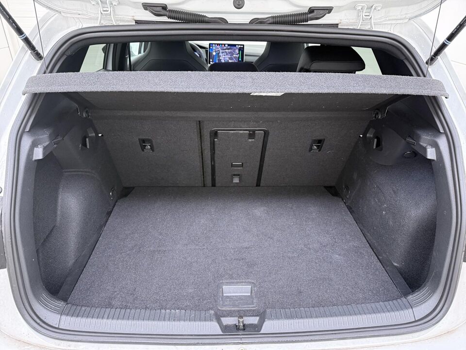 Volkswagen Golf 1.5 eTSI R-Line
