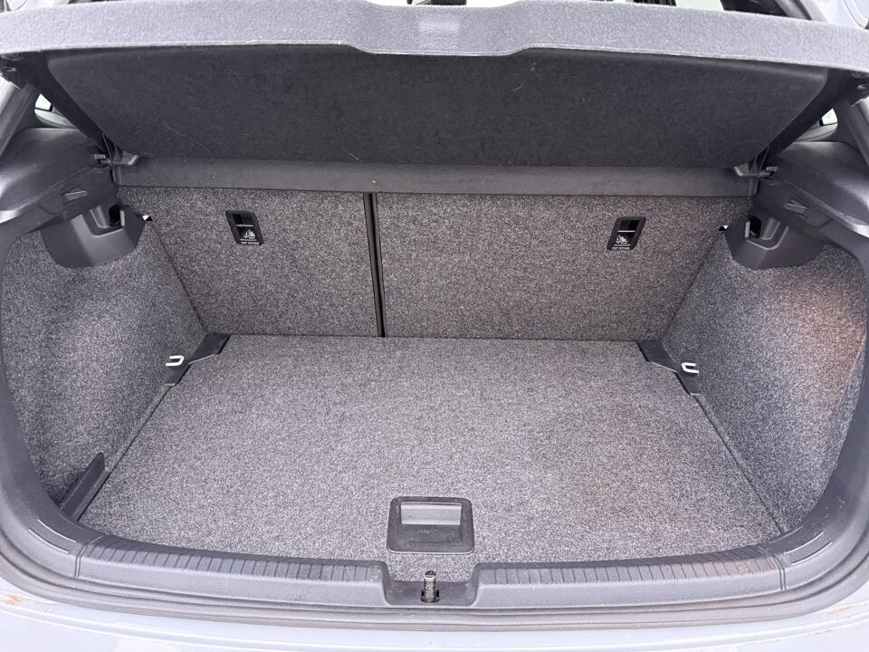 Volkswagen Polo 1.0 TSI Highline Business R-Line