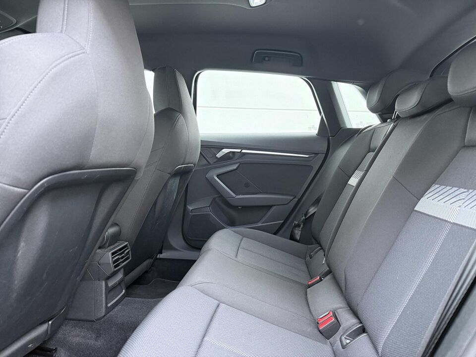 Audi A3 Sportback 30 TFSI Advanced edition
