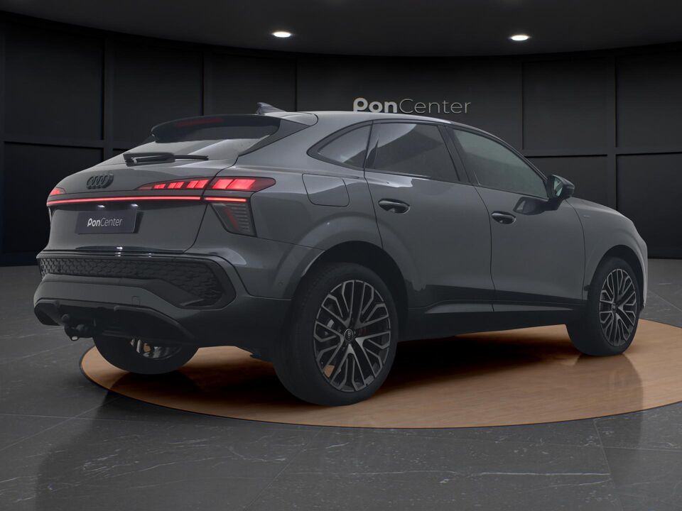 Audi Q3 Sportback S edition e-hybrid 200 kW / 272 PK