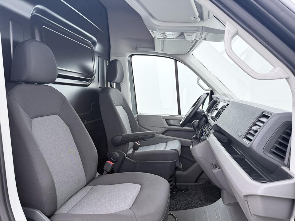 VW-Bedrijfswagens Crafter 30 2.0 TDI 140 PK Aut. L3H3 Highline