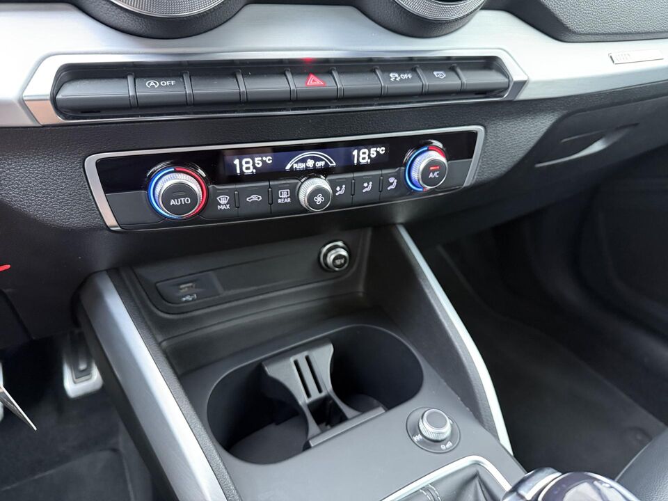 Audi Q2 35 TFSI S-line