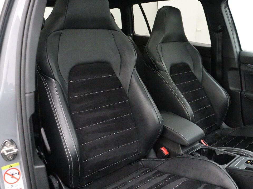 Volkswagen Golf Variant 1.5 eTSI R-Line Business+