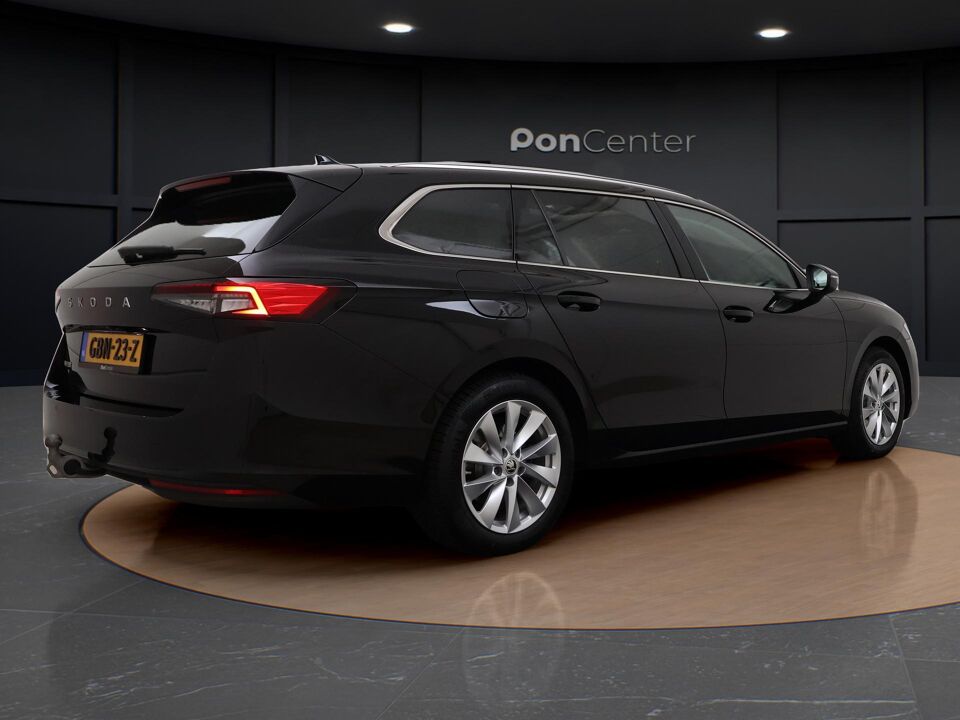 Škoda Superb Combi 1.5 TSI MHEV First Edition