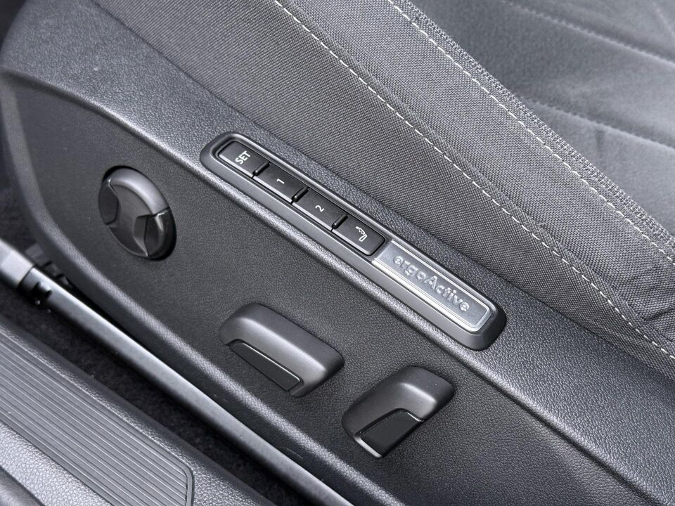 Volkswagen Golf 1.4 eHybrid Style