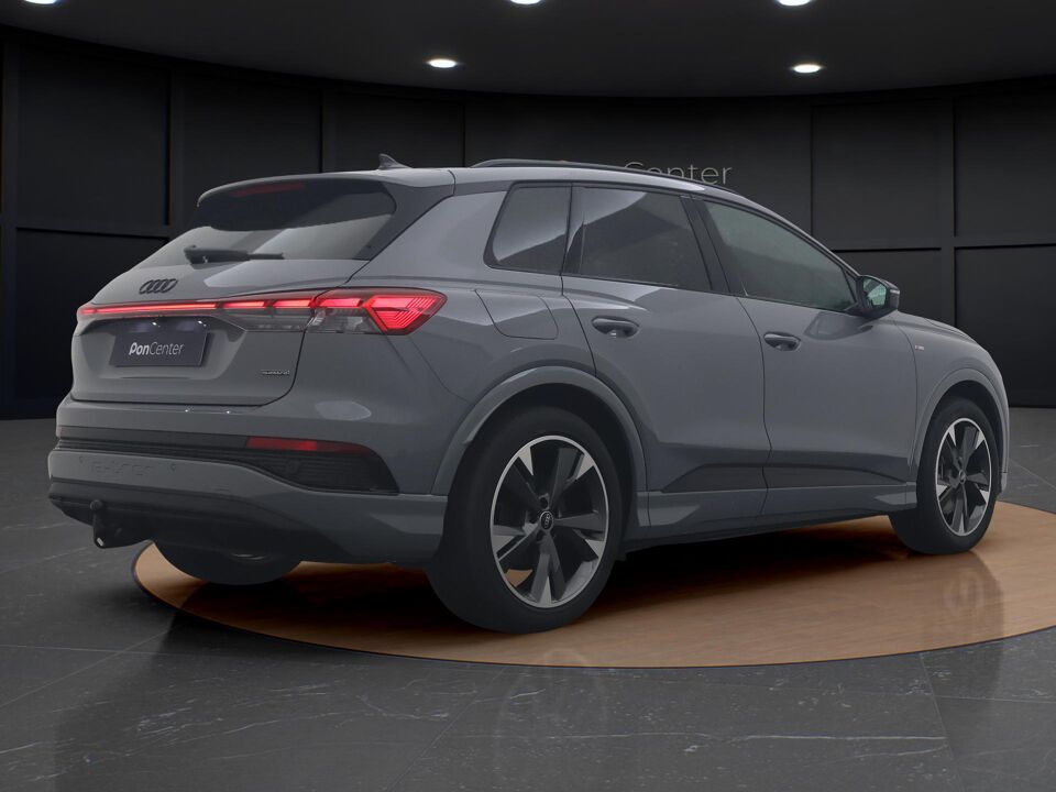 Audi Q4 e-tron S edition Competition 45 82 kWh 210 kW / 286 PK