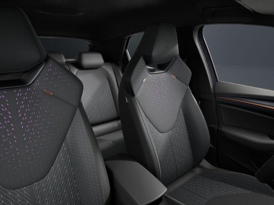 CUPRA Raval Performance First Edition 155 kW / 210 pk