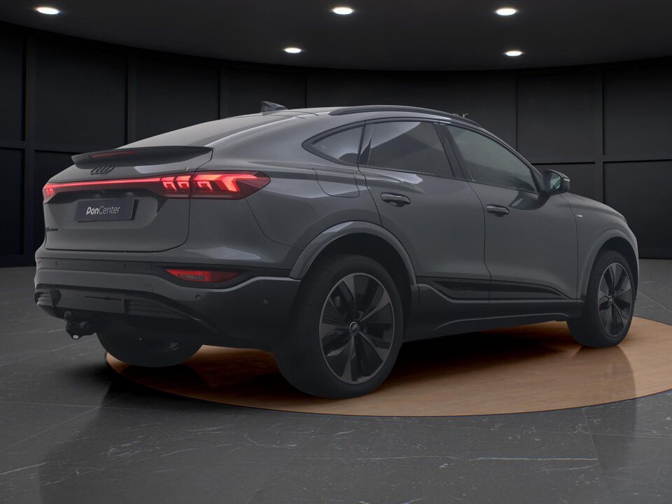 Audi Q6 Sportback e-tron S edition performance 100 Kwh 225 kW / 306 PK