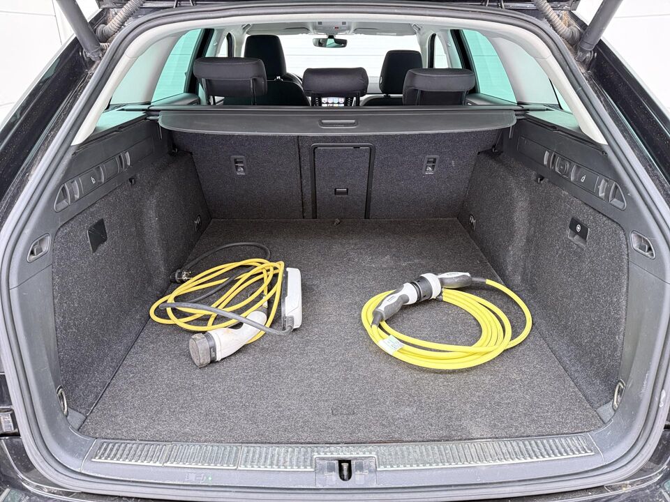 Škoda Superb Combi 1.4 TSI iV Ambition
