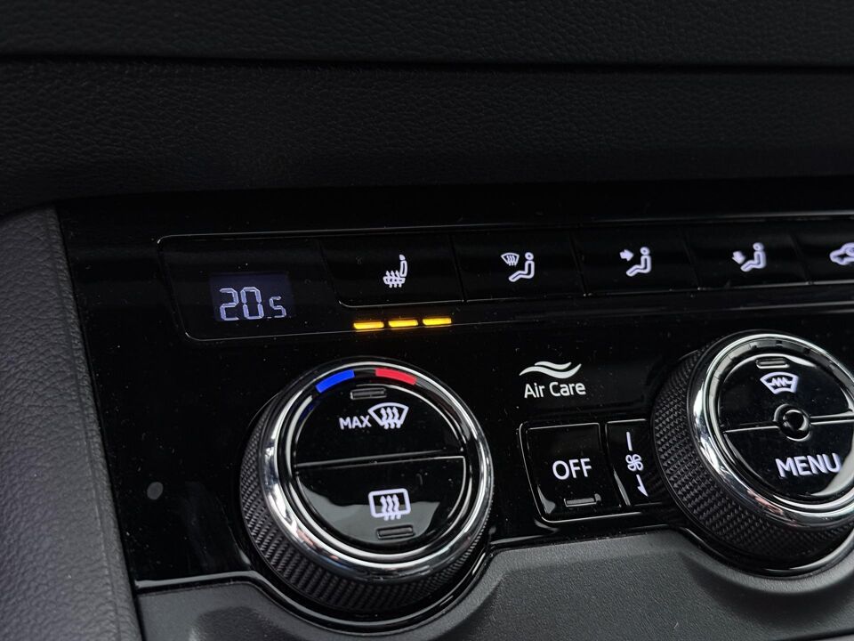 Škoda Karoq 1.5 TSI Sportline Business