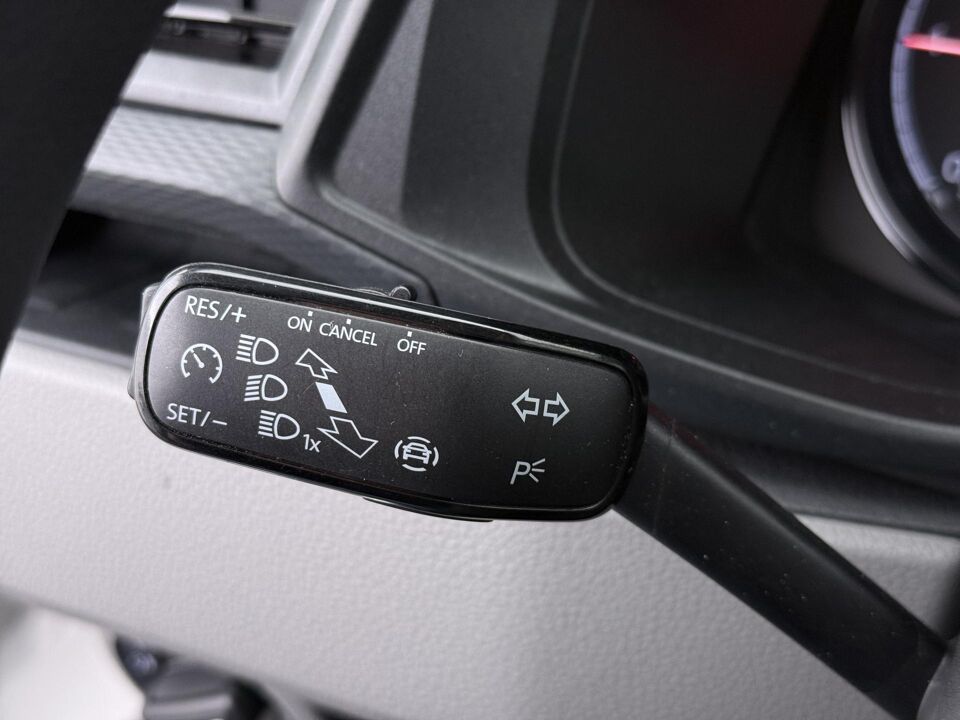 VW-Bedrijfswagens Transporter 2.0 TDI 110 PK L2H1 28 Comfortline