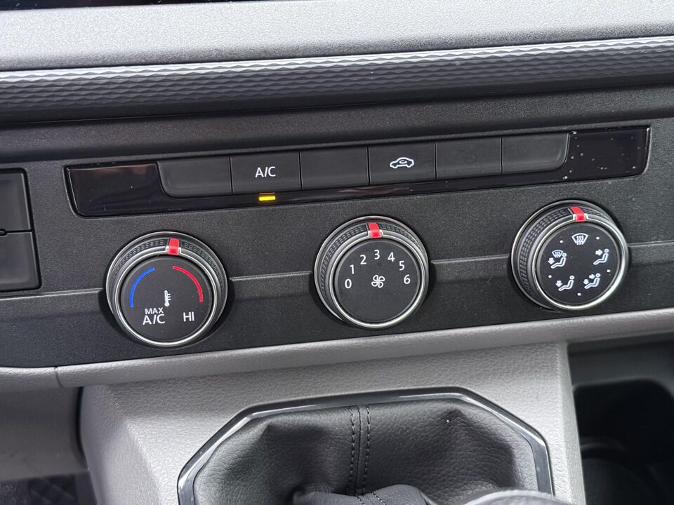 VW-Bedrijfswagens Transporter 2.0 TDI 110 PK L2H1 28 Comfortline