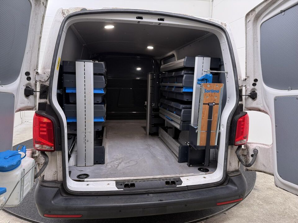 VW-Bedrijfswagens Transporter 2.0 TDI L2H1 28