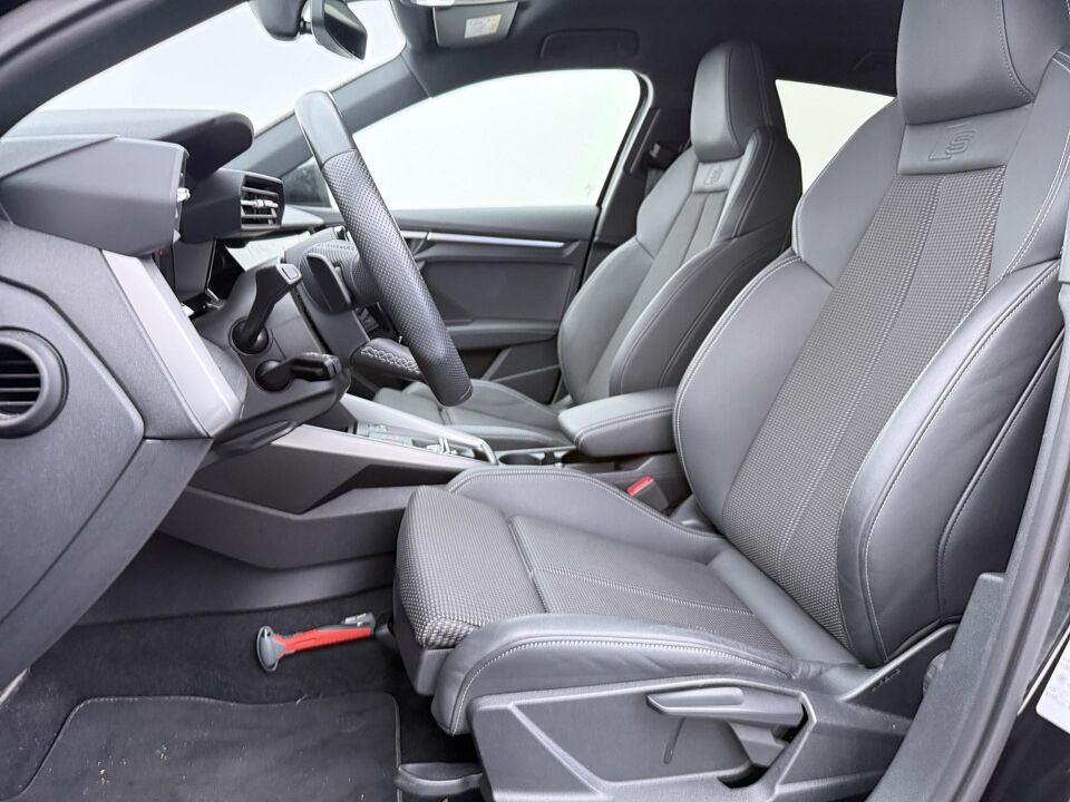 Audi A3 Sportback 45 TFSI e S edition Competition