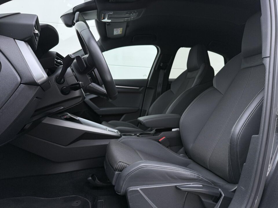Audi A3 Limousine 30 TFSI S-line