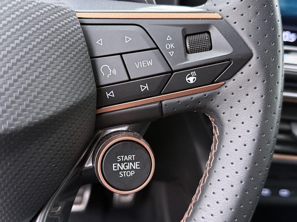 CUPRA Leon 1.5 TSI e-Hybrid Business