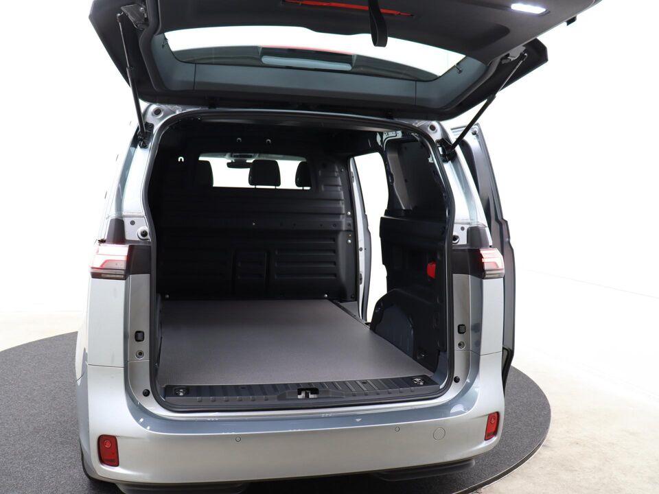 VW-Bedrijfswagens ID. Buzz Cargo Bulli Limited Edition 210 kW / 286 pk