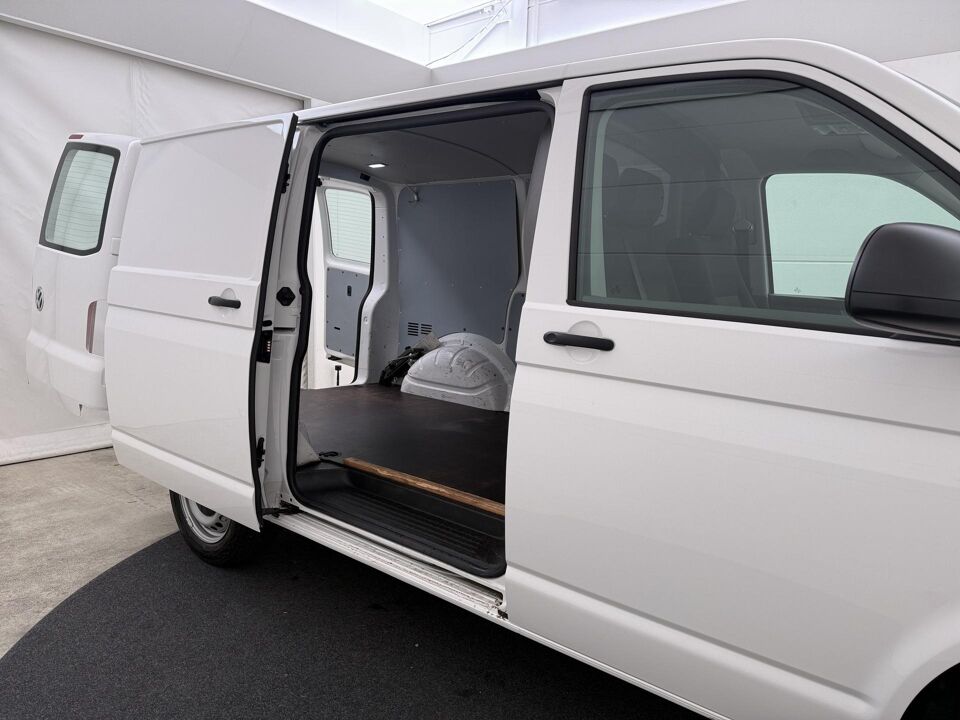 VW-Bedrijfswagens Transporter 2.0 TDI L1H1 26