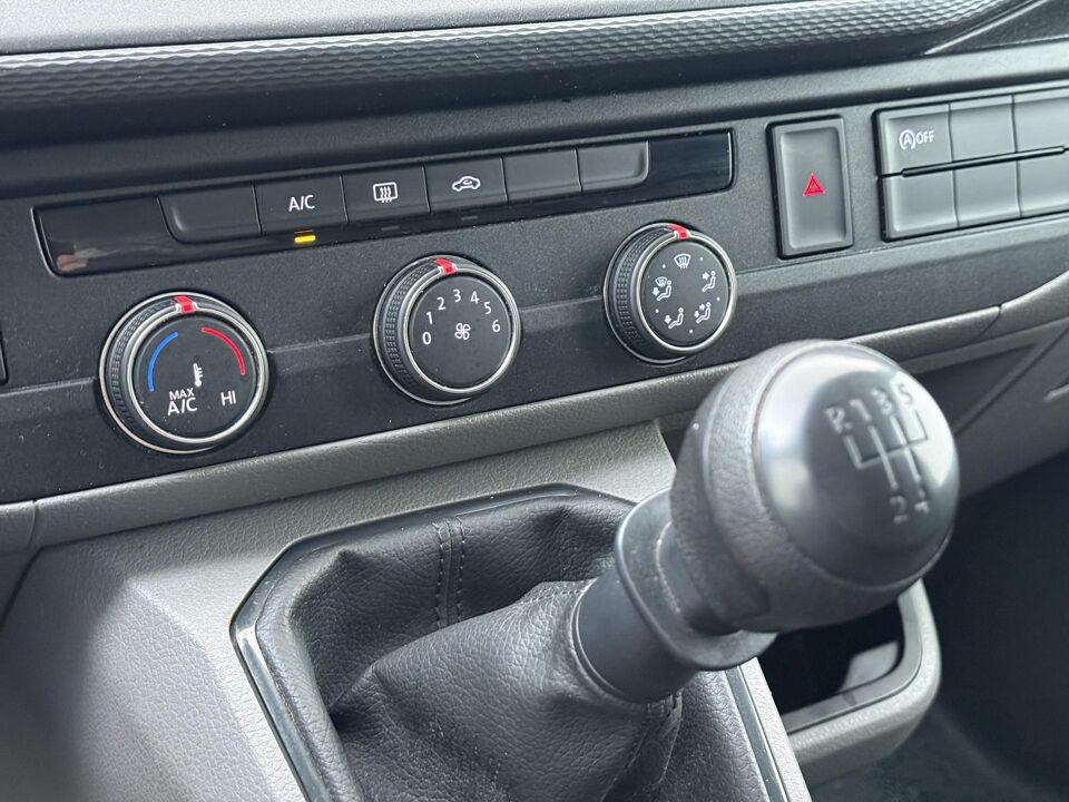 VW-Bedrijfswagens Transporter 2.0 TDI L1H1 26