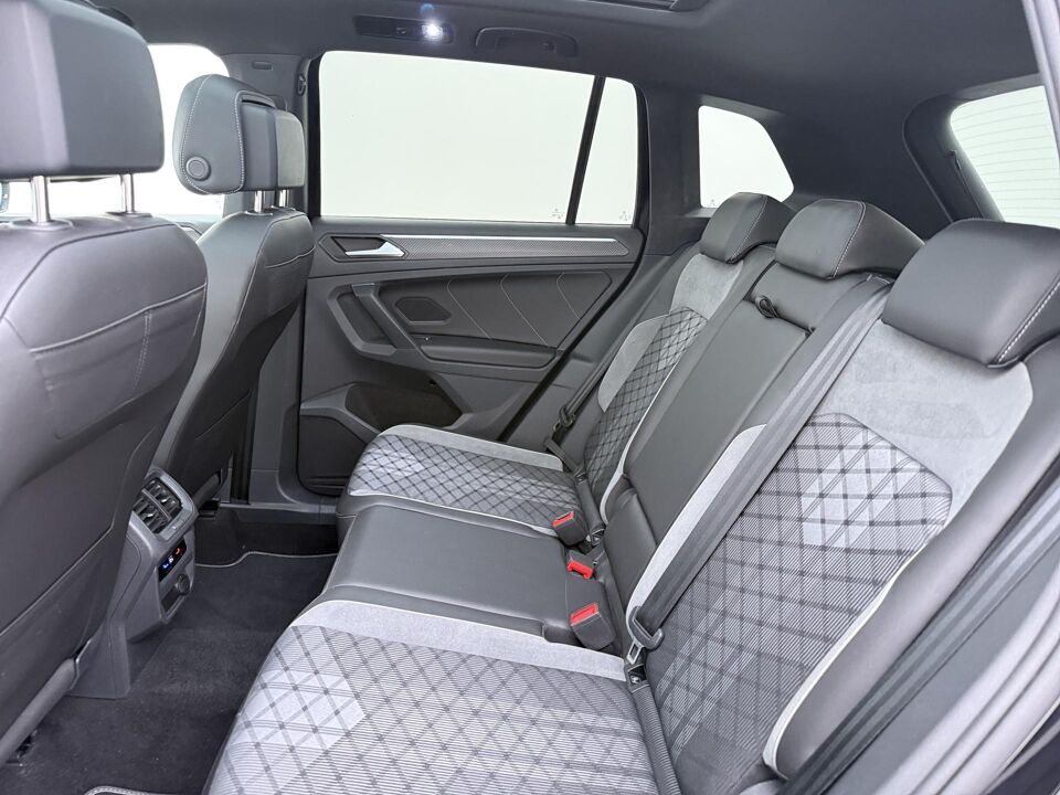 Volkswagen Tiguan 1.4 TSI eHybrid R-Line Business+