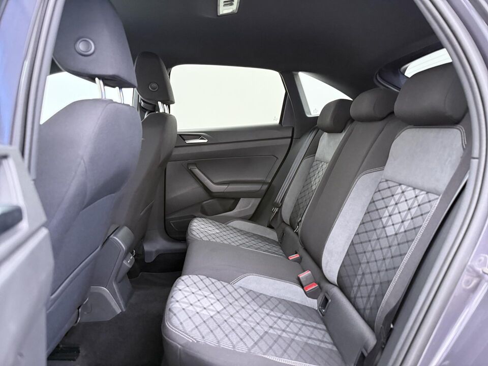 Volkswagen Taigo 1.0 TSI R-Line Business