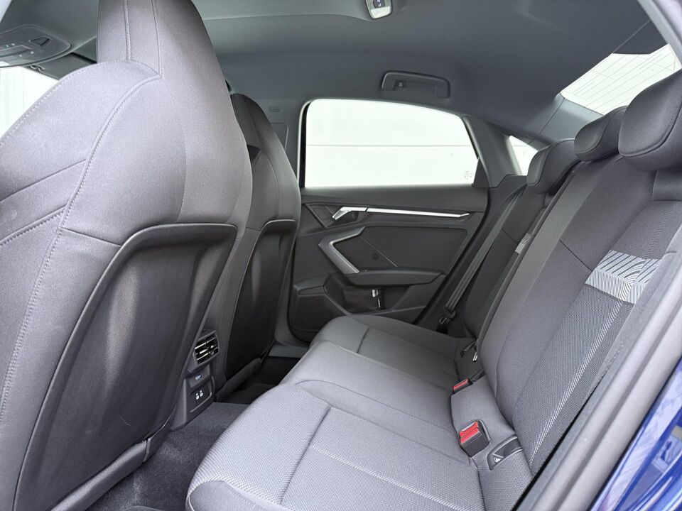 Audi A3 Limousine 30 TFSI S-line
