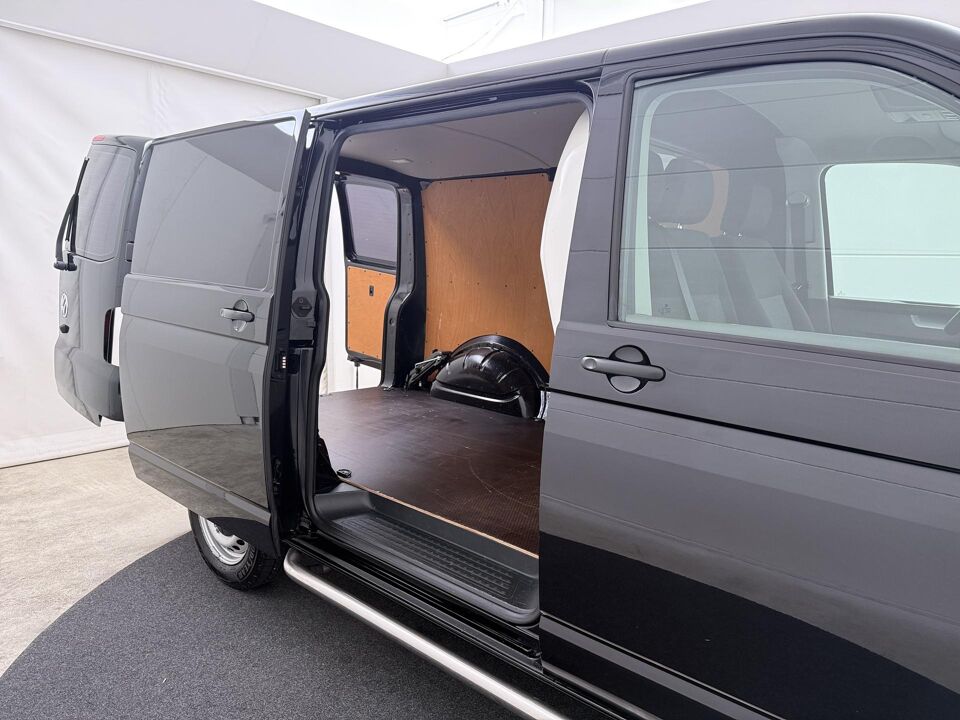 VW-Bedrijfswagens Transporter 2.0 TDI L1H1 26 Highline