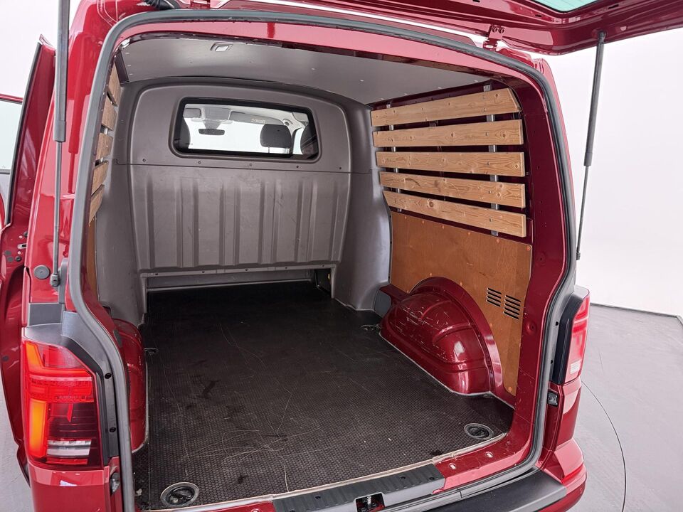 VW-Bedrijfswagens Transporter 2.0 TDI 199 PK L2H1 30 DC Bulli