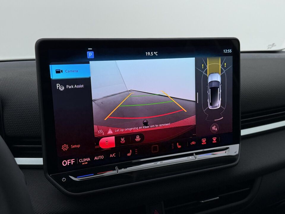 Volkswagen T-Roc Life First Edition 1.5 eTSI 85 kW / 116 PK