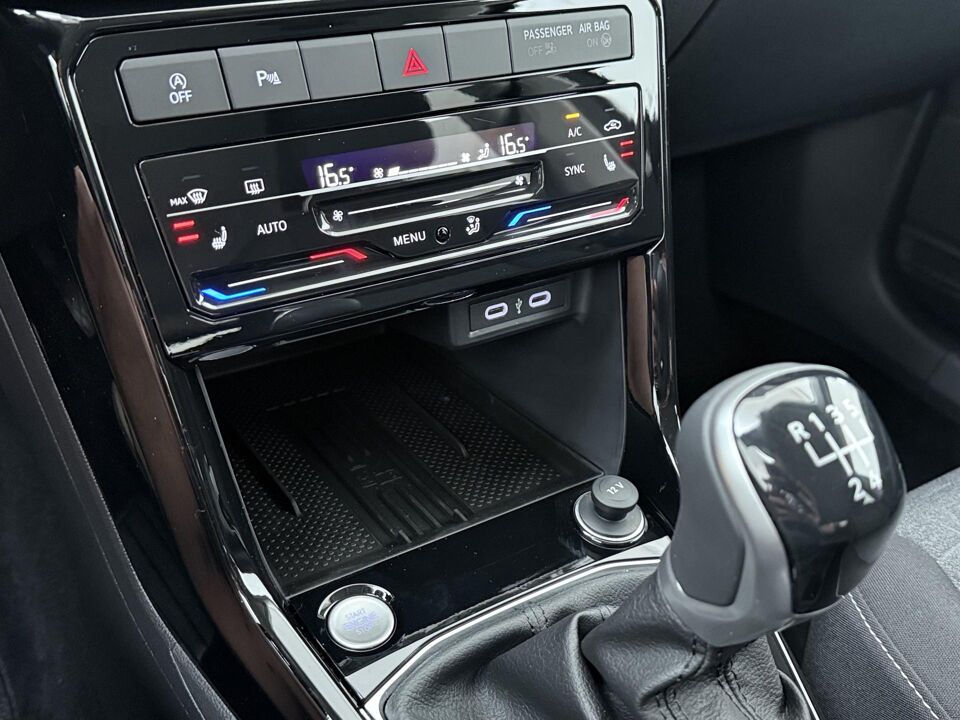 Volkswagen T-Cross Life Edition 1.0 TSI 70 kW / 95 PK