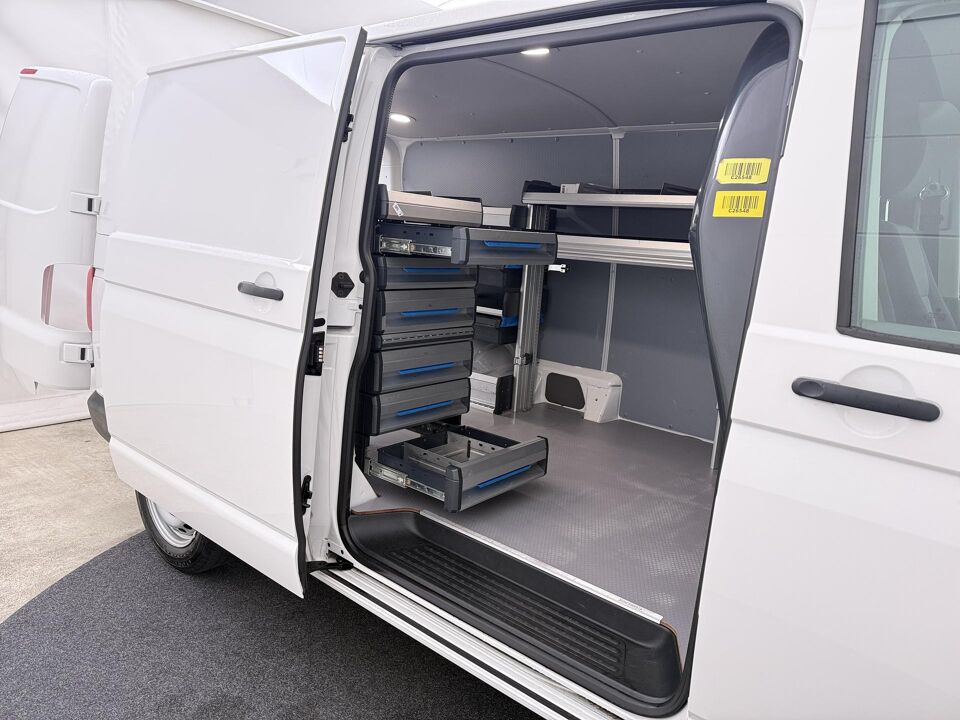 VW-Bedrijfswagens Transporter 2.0 TDI L2H1 28
