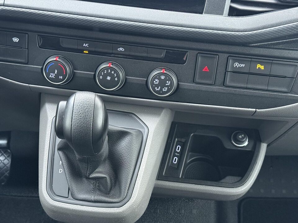 VW-Bedrijfswagens Transporter 2.0 TDI L2H1 28