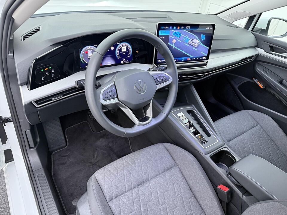 Volkswagen Golf 1.5 eHybrid Life Edition