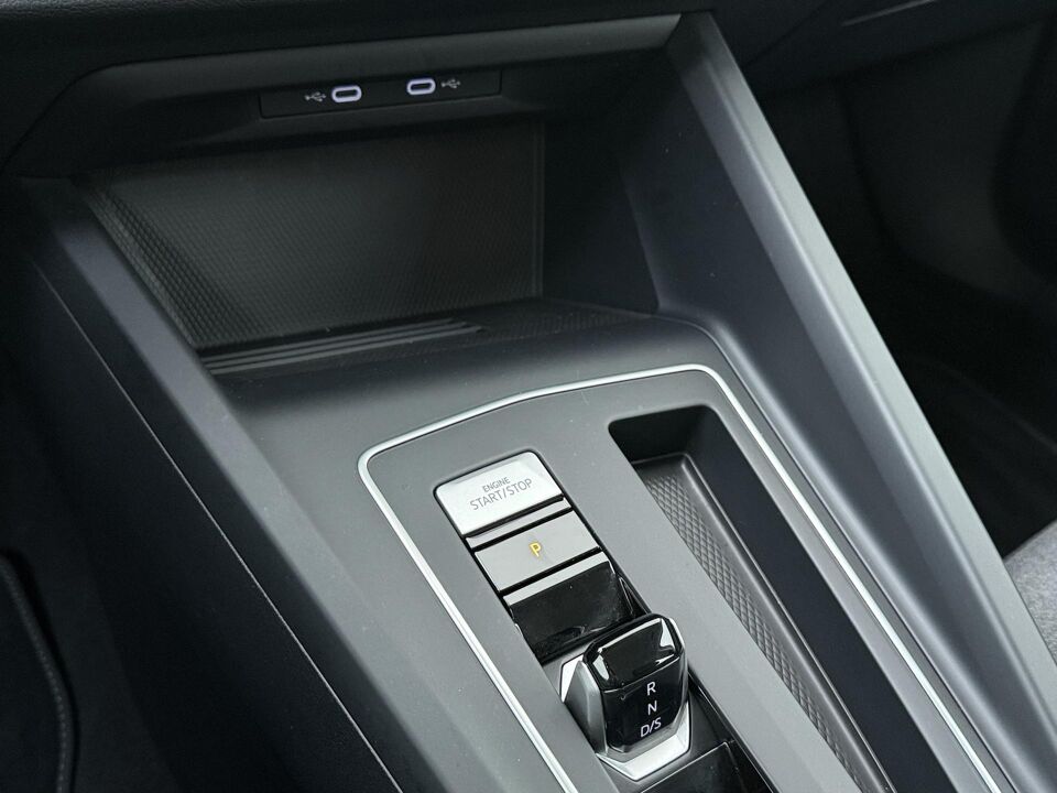 Volkswagen Golf 1.5 eHybrid Life Edition