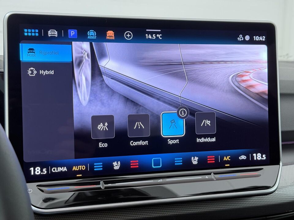 Volkswagen Golf 1.5 eHybrid Style