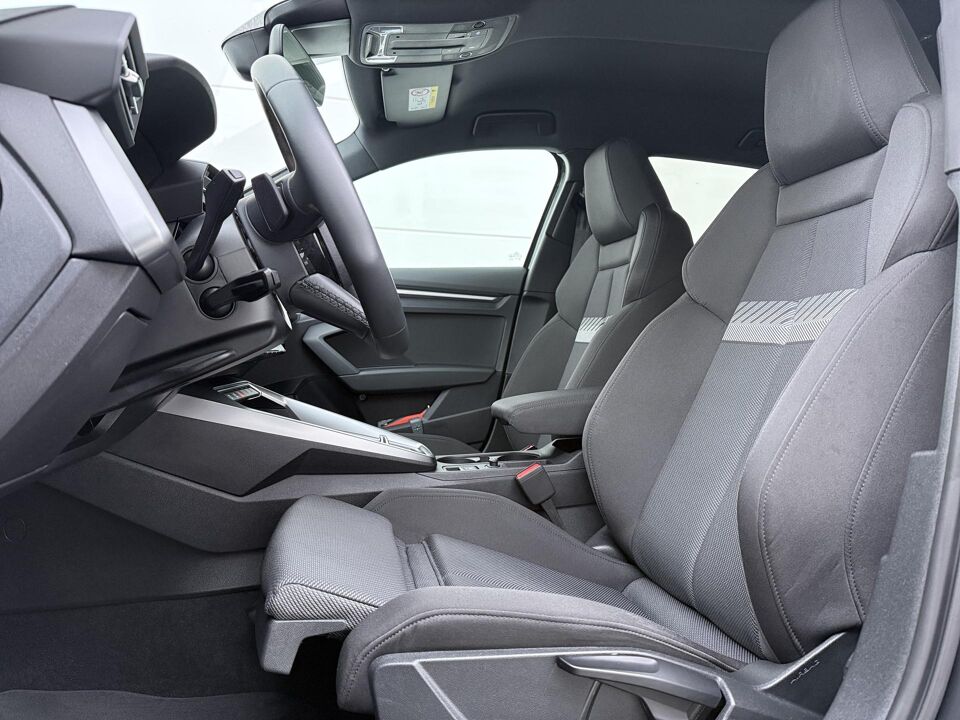 Audi A3 Sportback 30 TFSI Advanced edition