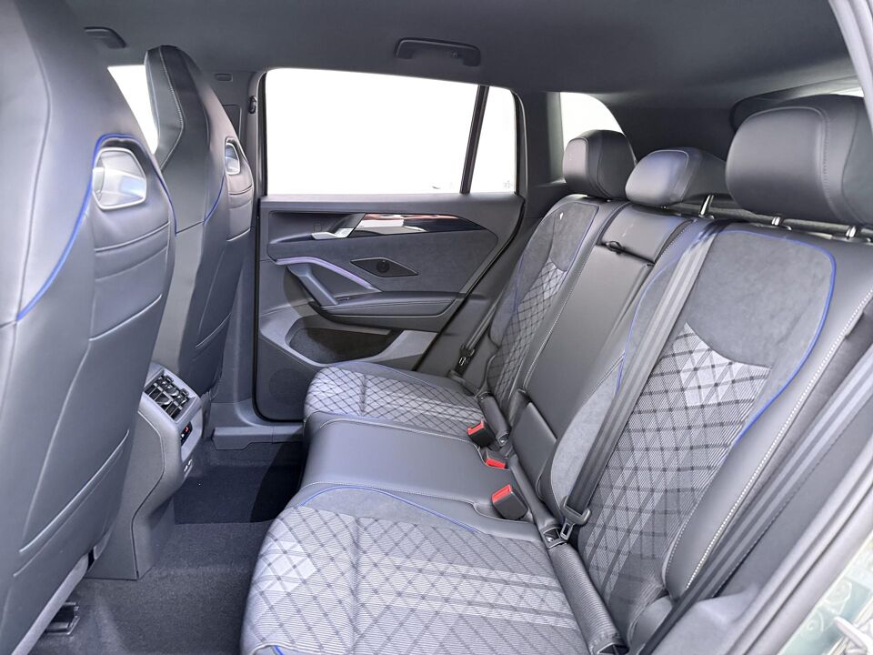 Volkswagen Tiguan R-Line Edition 1.5 eHybrid 150 kW / 204 PK