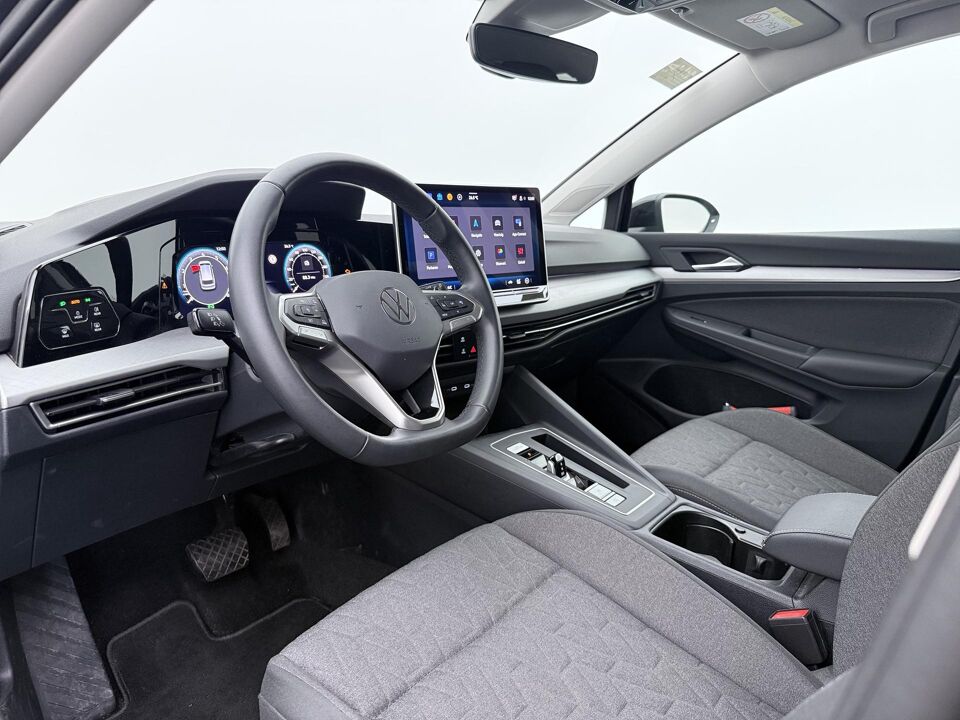 Volkswagen Golf Variant 1.5 eTSI Life Edition